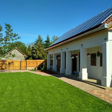 Tulipanos Apartman Lejlighed *